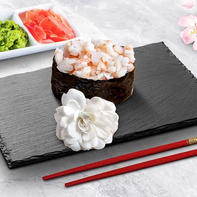 Спайси-суши с креветкой в Sushi White Lux по цене 179 ₽