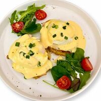 Хашбраун и пашот в Тепло