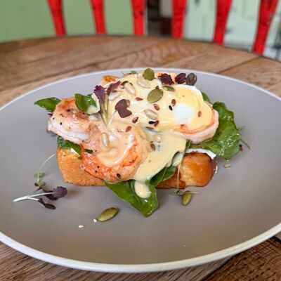 Бриошь с жареными креветками в BUENO cafe по цене 910 ₽