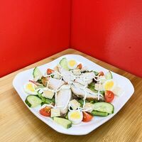 Салат Цезарь с курицей в Mei Wei