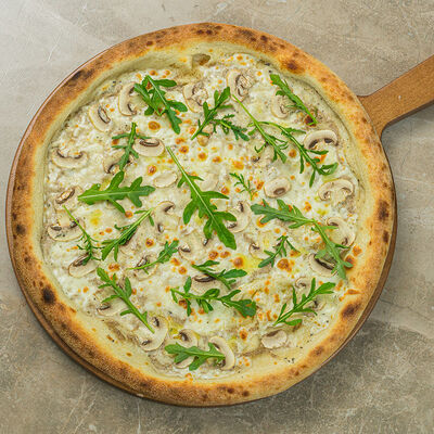 Пицца грибная 25см в Бали по цене 489 ₽