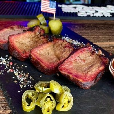 Копченый говяжий язык в American BBQ по цене 110 р.