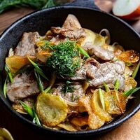 Мясо по-домашнему в Bullet Bar