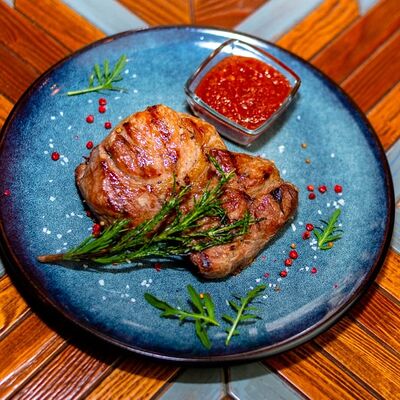 Стейк из свиной шеив Ресторан Невский по цене 575 ₽