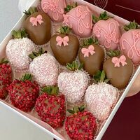 Клубника в шоколаде в наборе Милана в Chocoboom