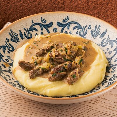 Бефстроганов из говядиныв 12 cafe по цене 645 ₽