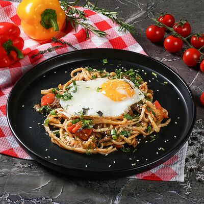 Лагман жареный в Душа востока по цене 610 ₽