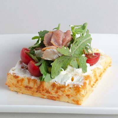 Вафли сырные маленькая порция в Ваф и Раф по цене 200 ₽