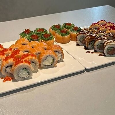 luxe в Maxxi cafe по цене 3960 ₽