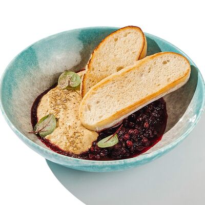 Паштет из утки с брусничным конфитюром в Песто Тесто по цене 660 ₽