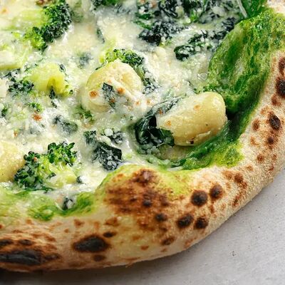 Пицца Овощная с брокколи и ньюокки в Brooklyn Pizza по цене 850 ₽