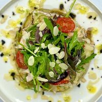 Салат с грушей и сыром бри в Дуэты