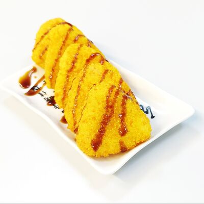 Темпурные треугольнички с жареным лососем в Сушисто по цене 563 ₽