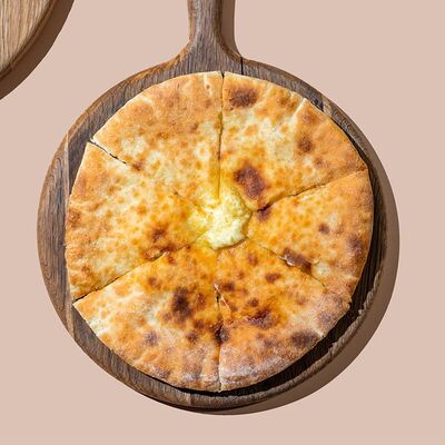 Имерули в Хачапури и вино по цене 397 ₽