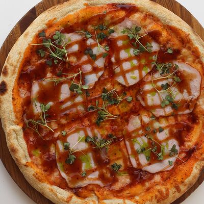 Пицца с тамбовским окорокомв Блиныпицца по цене 620 ₽