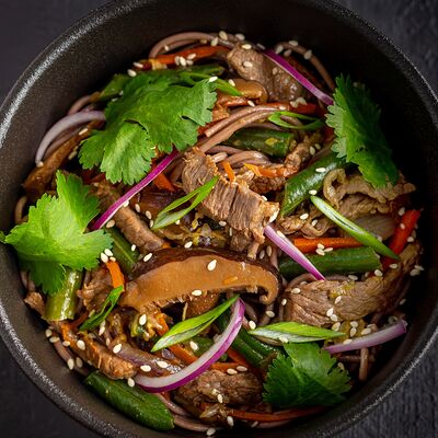 Wok с говядиной в соусе чёрный перец в Тёрка по цене 805 ₽