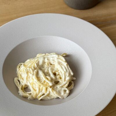 Спагетти со сливками и сыром в Matilda по цене 300 ₽