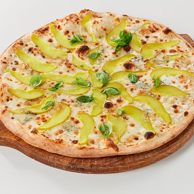 Пицца с грушейв Room-cafe по цене 930 ₽