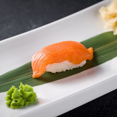 Суши лосось в Шале Берёзка по цене 310 ₽