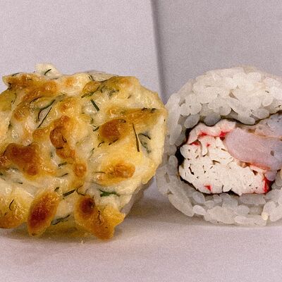 Ролл запеченный Ямато в TAY NAY по цене 460 ₽