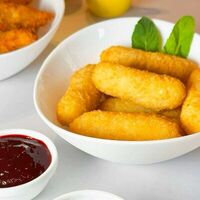 Сырные палочки с ягодным соусом в 801