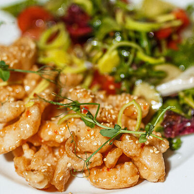 Курица в кисло-сладком соусев Кафе Наше Место по цене 640 ₽