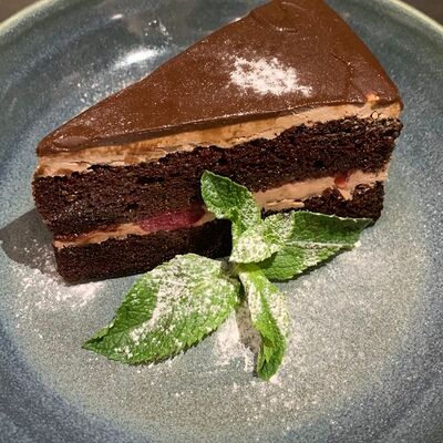 Прага с вишней в Русский паб по цене 430 ₽