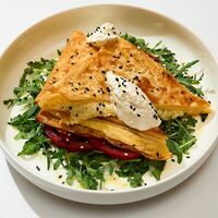 Бурек с моцареллой, томатами и муссом из феты в Special