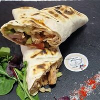 Шаурма с говядиной на углях в Райский дворик