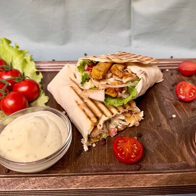 Шаурма в пите в Донер Хаус по цене 460 ₽