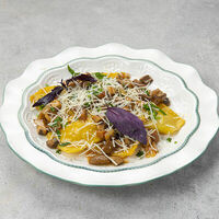 Равиолли с диким мясом и грибами в Peperoni