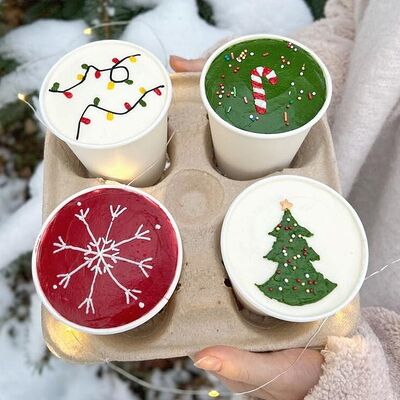 Новогодние бенто-торты в стаканчиках на Новый год (4 шт.) в Cosmo Сakery по цене 1990 ₽