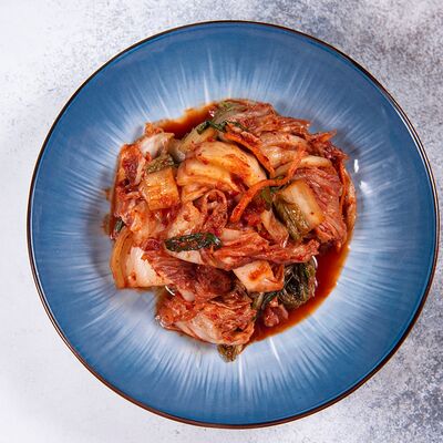 Салат Кимчи в Soju по цене 670 ₽