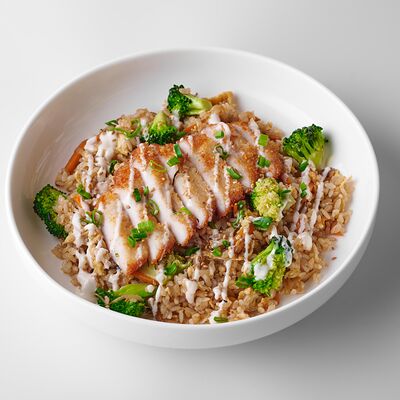 Вок Рис с цыпленком и киви-майо в Ossu по цене 550 ₽