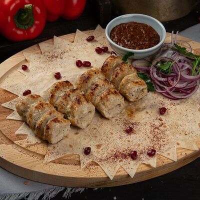 Люля-кебаб из курицы в Мангал Хаус по цене 460 ₽