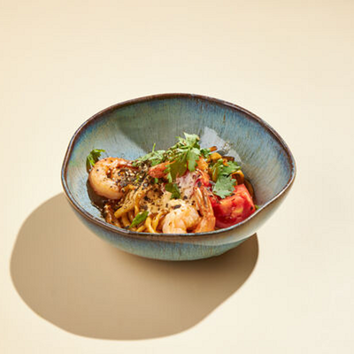 Лапша с креветками в азиатском стиле в Plov Project по цене 550 ₽