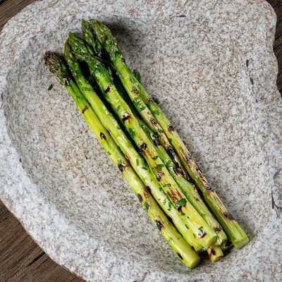 Спаржа зелёная на гриле в Christian по цене 1300 ₽