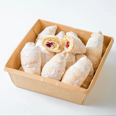 Рогалики песочные с вишнейв Волконский по цене 450 ₽