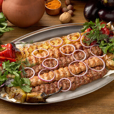 Ассорти кебабов в Шави ломи по цене 3500 ₽