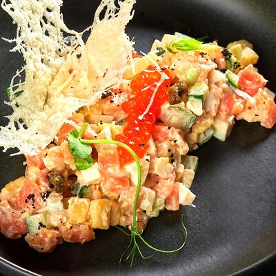 Салат Оливье со сёмгой в Cernovar по цене 1050 ₽