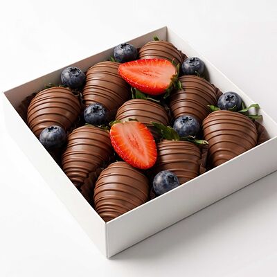 Клубника в шоколаде с голубикой Коктейль Мертилла размера S в Клубника в шоколаде VeryBerryLab по цене 4190 ₽