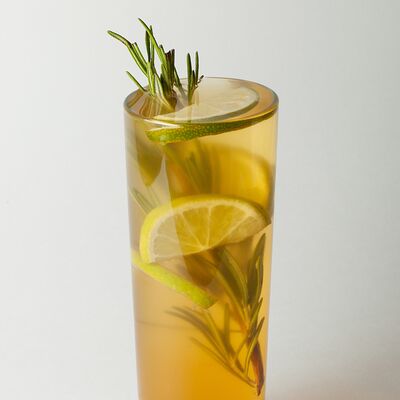 Чай Розмари-голд Grand в Surf Coffee x Element по цене 395 ₽