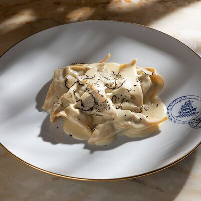 Равиоли с говядиной, трюфель в Ivanka по цене 1800 ₽