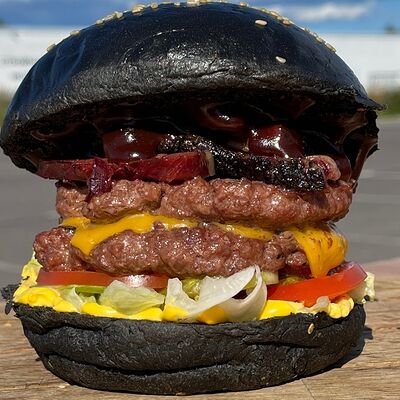 Бургер Роял Дыммясо в ДЫММЯСО по цене 899 ₽