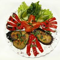 Овощи гриль в Saperavi Грузинская кухня