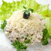 Салат с куриным филе и грибами в Уют по цене 470