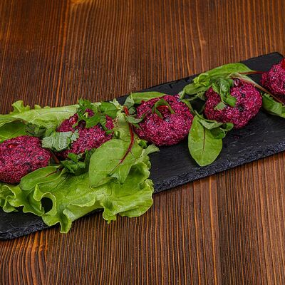 Пхали со свеклой и орехами в Чито-гврито по цене 550 ₽