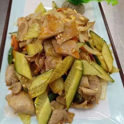 1017. Салат из стрельчатых кальмаров в Минутка по цене 780 ₽