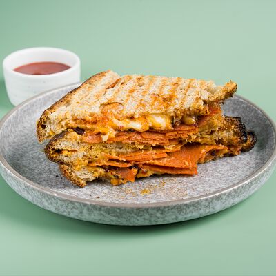 Гриль-чиз Пеперони в HAND COFFEE по цене 650 ₽