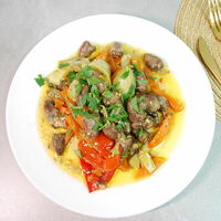 Сердца куриные с овощами в MeGusto